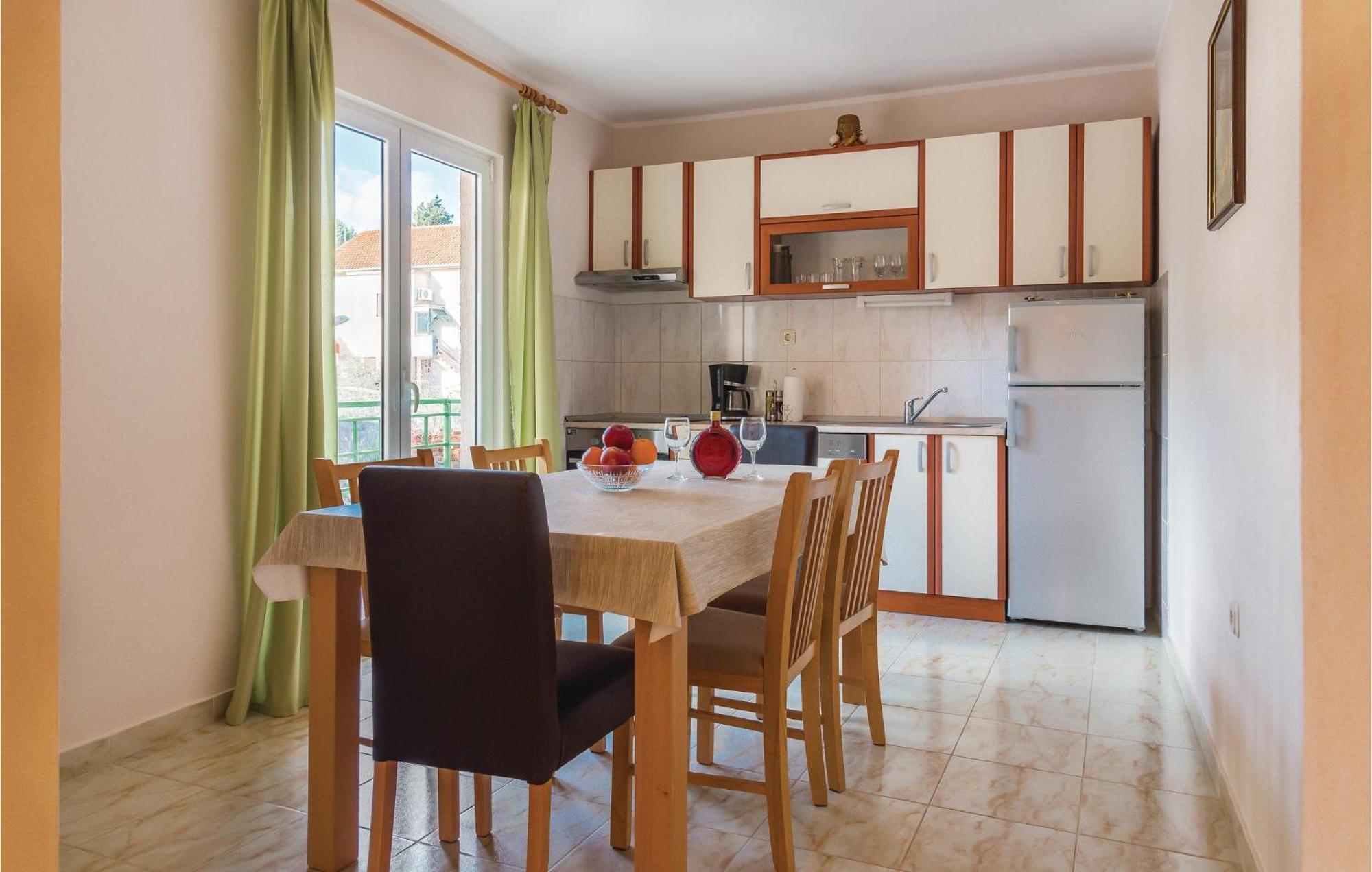 Beautiful Apartment In Raslina With Wifi Zewnętrze zdjęcie