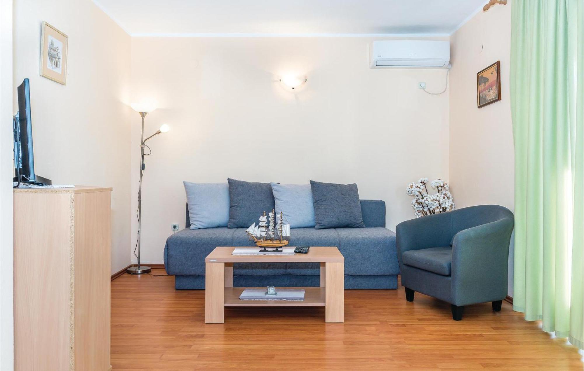 Beautiful Apartment In Raslina With Wifi Zewnętrze zdjęcie
